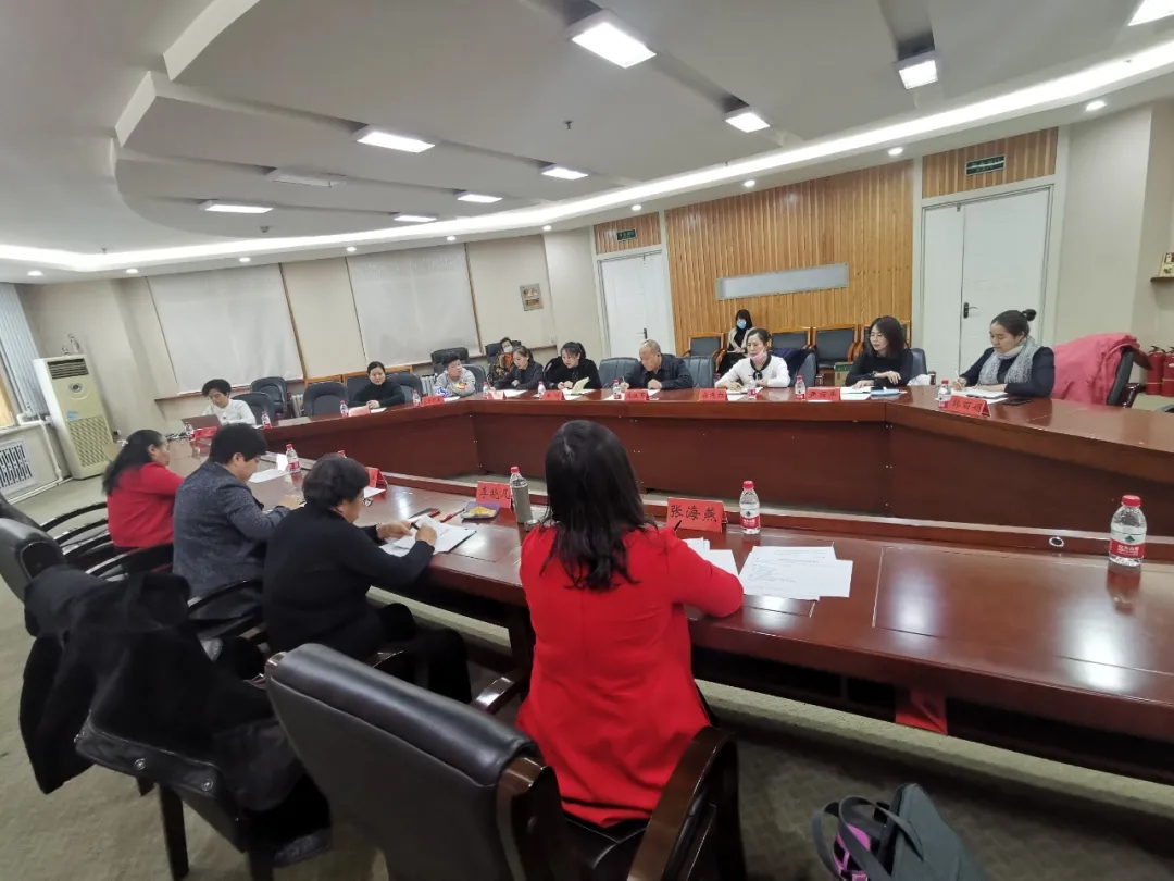 绥化市家庭教育公益讲堂走进机关(图3) 绥化市家庭教育公益讲堂走进机关(图3)