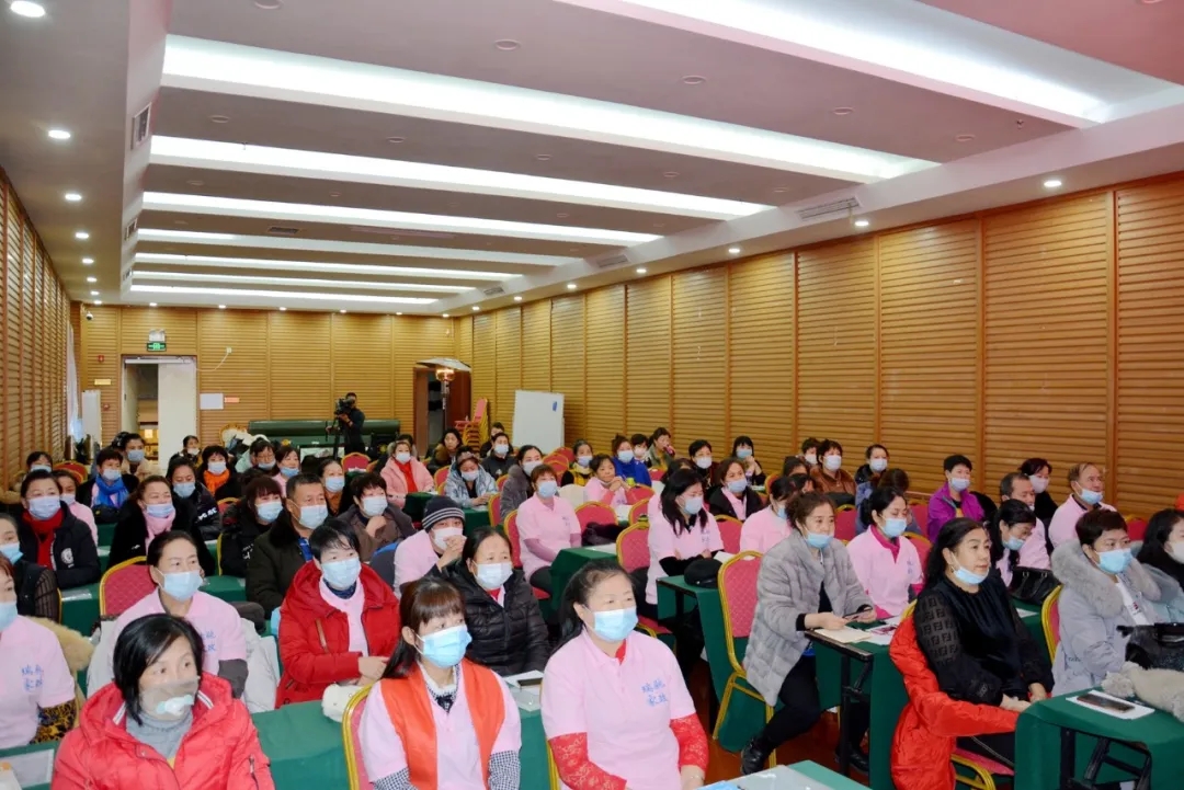 伊春市妇联举办养老护理员技能提升培训班(图2)